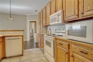 2605 N Locust St, Denton, TX 76209 - Photo 6