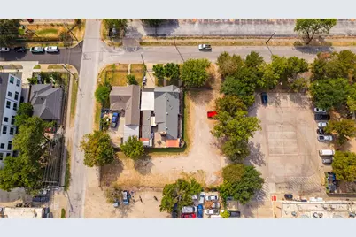 2439 Hawthorne Avenue, Dallas, TX 75219 - Photo 2