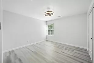 934 Elwood Rd, Irving, TX 75061 - Photo 16