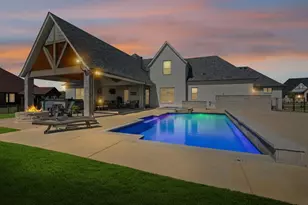 6205 Beretta Ct, Granbury, TX 76049 - Photo 4