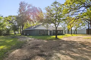 2338 N Tool Dr, Seven Points, TX 75143 - Photo 4