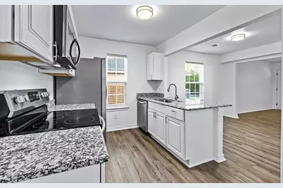 404 E Elm Street, Denison, TX 75021 - Photo 12