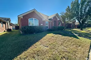 7122 Deerfield Dr, Rowlett, TX 75089 - Photo 2