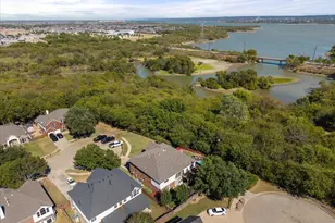 6 Whispering Bend Ct, Mansfield, TX 76063 - Photo 2