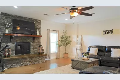 421 Weakes Street, Eustace, TX 75124 - Photo 14