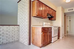 3414 Chesapeake Dr, Arlington, TX 76014 - Photo 6