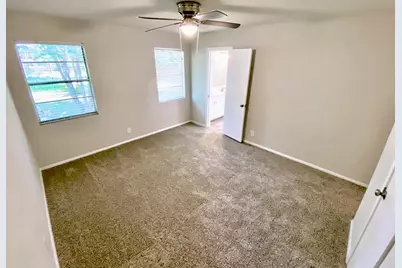 4808 Curzon Avenue, Fort Worth, TX 76107 - Photo 10