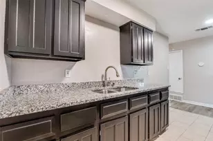 735 Middale Rd, Duncanville, TX 75116 - Photo 10