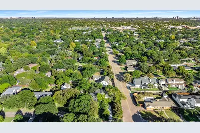 10406 Crestover Drive, Dallas, TX 75229 - Photo 28