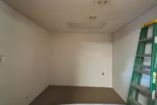 3801 E Berry St, Fort Worth, TX 76105 - Photo 10