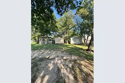 3801 E Berry Street, Fort Worth, TX 76105 - Photo 4