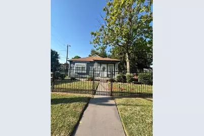 3801 E Berry Street, Fort Worth, TX 76105 - Photo 1