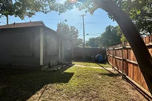 3801 E Berry St, Fort Worth, TX 76105 - Photo 12