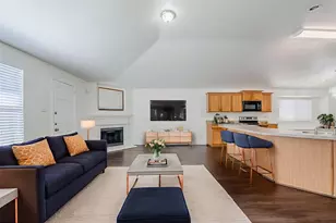 4409 Chaparral Creek Dr, Fort Worth, TX 76123 - Photo 4