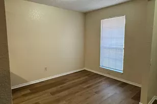 4504 Spinnaker Ct, Fort Worth, TX 76135 - Photo 6