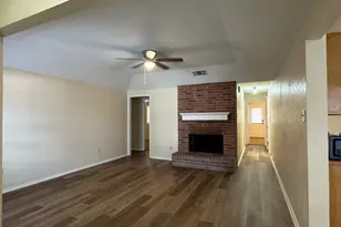 4504 Spinnaker Ct, Fort Worth, TX 76135 - Photo 2