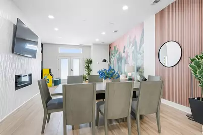 2425 Crossman Avenue, Dallas, TX 75212 - Photo 18