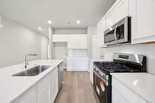 403 Green Gables Dr, Princeton, TX 75071 - Photo 6