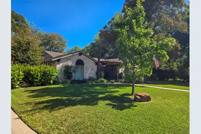 1019 Springbrook Drive, Plano, TX 75075 - Photo 4