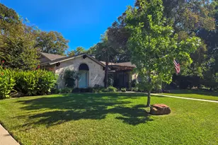 1019 Springbrook Dr, Plano, TX 75075 - Photo 4