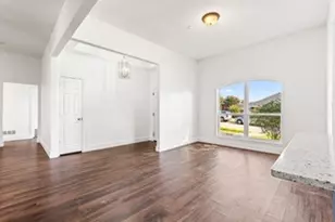 3005 Club Hill Dr, Garland, TX 75043 - Photo 6