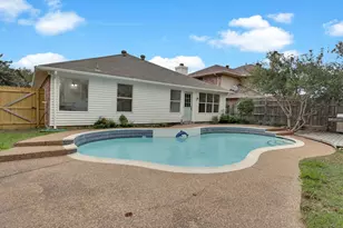 1013 Grand Central Pkwy, Saginaw, TX 76131 - Photo 22