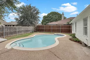 1013 Grand Central Pkwy, Saginaw, TX 76131 - Photo 24