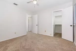 586 Abilene Dr, Lewisville, TX 75067 - Photo 34