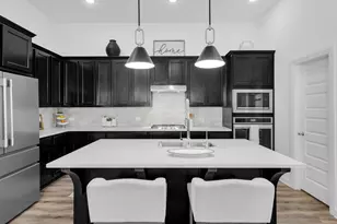 1913 Jumper Flds Dr, Aubrey, TX 76227 - Photo 10