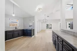 10332 Muskogee Cir, Dallas, TX 75217 - Photo 12