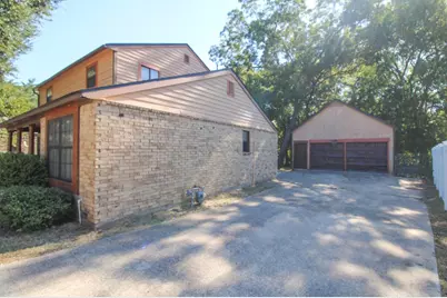 1521 W Springcrest Circle, Lancaster, TX 75134 - Photo 4