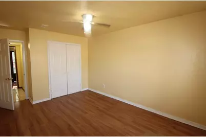 1521 W Springcrest Circle, Lancaster, TX 75134 - Photo 24