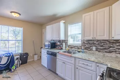 733 S Crockett Drive, Abilene, TX 79605 - Photo 6