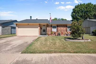 1010 California Trail, Grand Prairie, TX 75052 - Photo 1