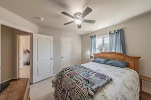 400 Piccadilly Cir, Burleson, TX 76028 - Photo 26