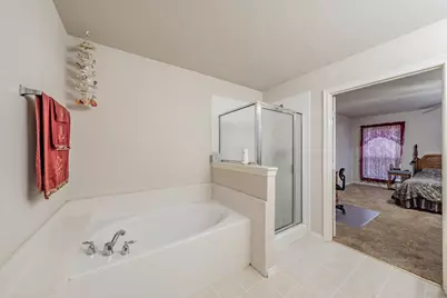 400 Piccadilly Circle, Burleson, TX 76028 - Photo 22