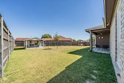 400 Piccadilly Circle, Burleson, TX 76028 - Photo 30