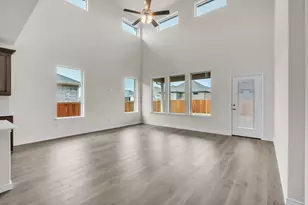 9212 Gossamer St, McKinney, TX 75071 - Photo 12