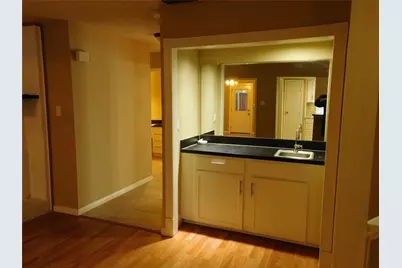 2051 Embassy Way, Carrollton, TX 75006 - Photo 10