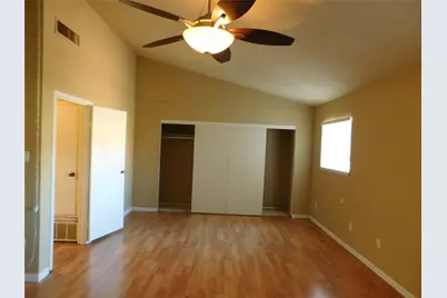 2051 Embassy Way, Carrollton, TX 75006 - Photo 14