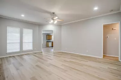 543 Thistle Meade Circle, Burleson, TX 76028 - Photo 6