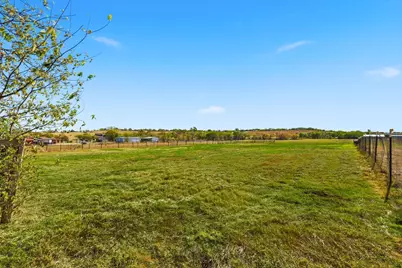 3873 Lois Road E, Sanger, TX 76266 - Photo 38