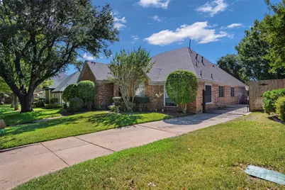 3900 Silkwood Trail, Arlington, TX 76016 - Photo 2