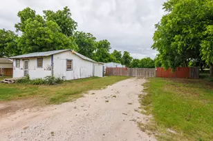 411 Hamby Rd, Clyde, TX 79510 - Photo 2