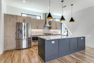 5609 Live Oak St, Dallas, TX 75206 - Photo 2