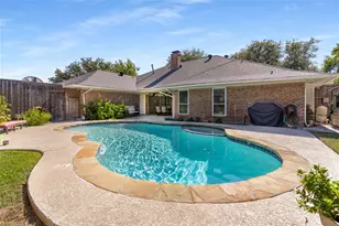 1008 Nottingham Dr, Carrollton, TX 75007 - Photo 4