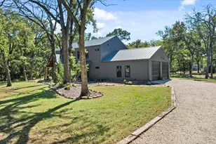 647 Co Rd 3318, Greenville, TX 75402 - Photo 34