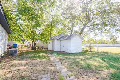 920 S Austin Street, Sherman, TX 75090 - Photo 12