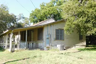 504 N Cypress Ave, Hubbard, TX 76648 - Photo 4