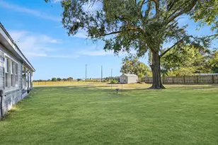 308 Jeannine St, Winnsboro, TX 75494 - Photo 26